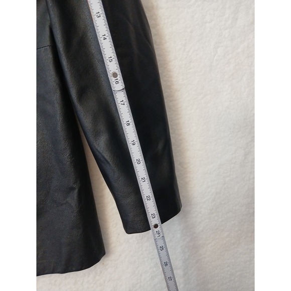 Vintage Tribeca Studios Black 100% Leather Blazer Jacket, size Large, Button Up - Picture 6 of 7
